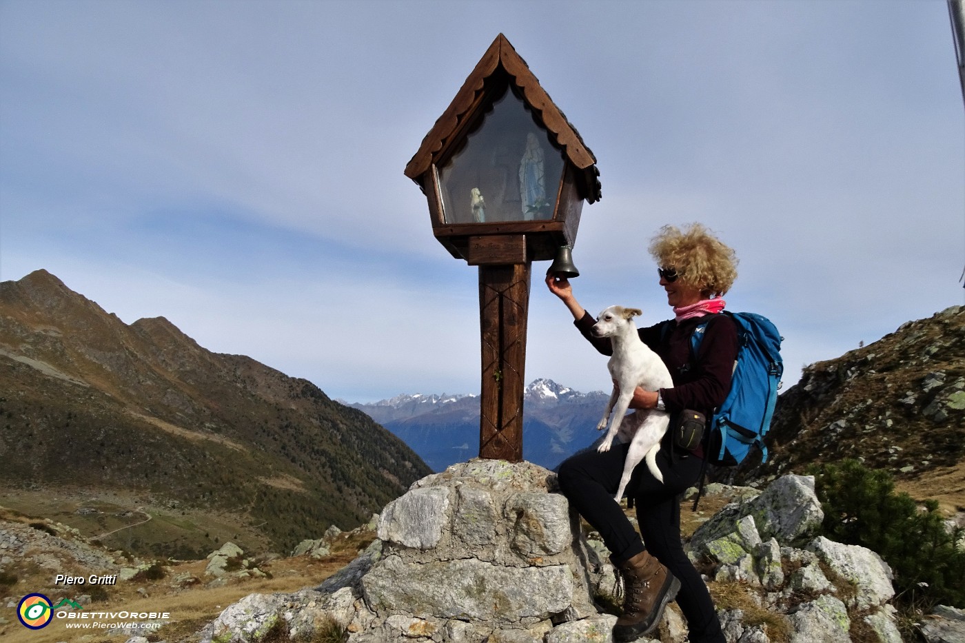 20 Rintocchi alla Madonnina del Passo Dordona (2061 m) .JPG